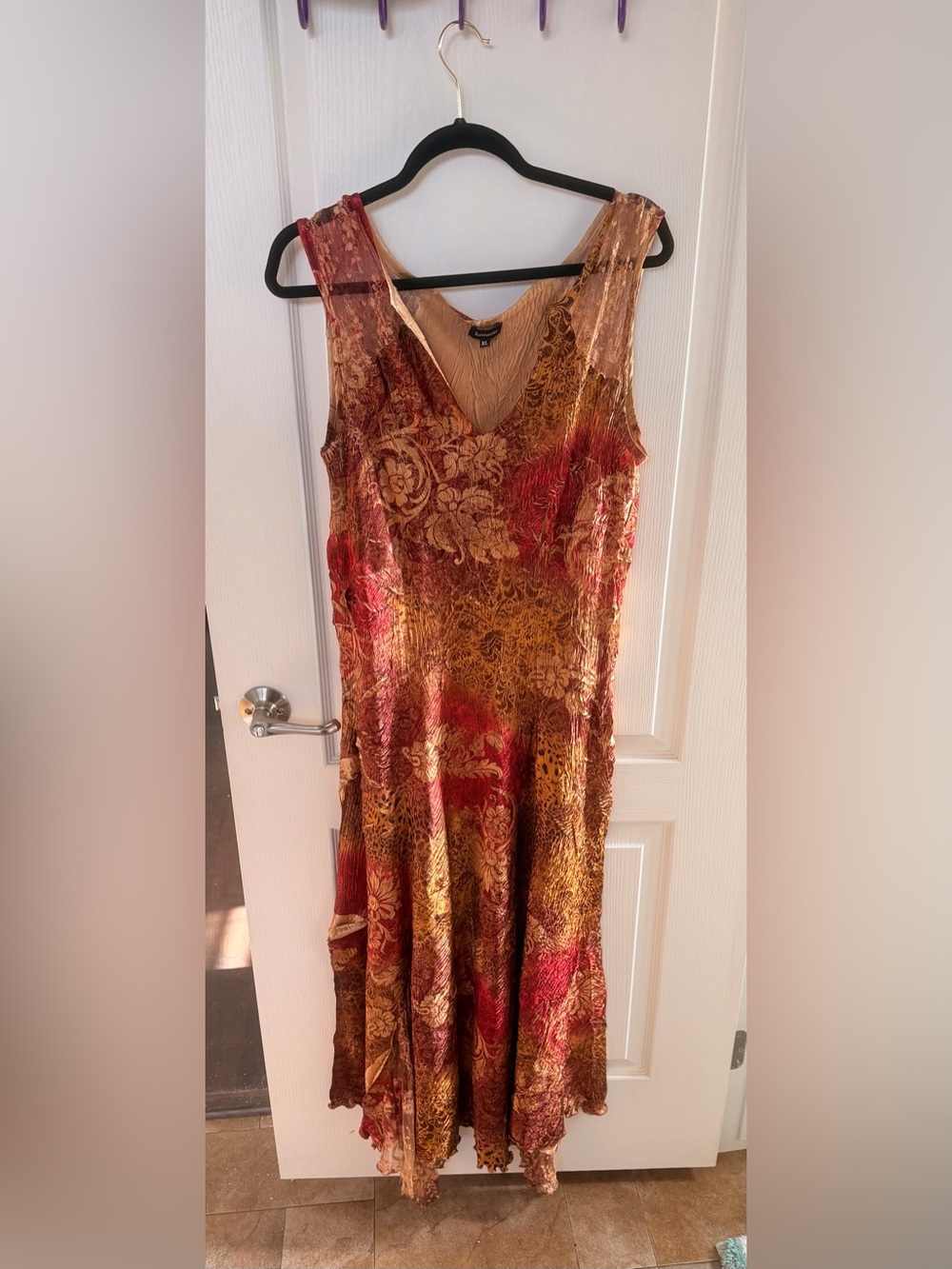 Komarov Sleeveless Maxi Dress in Rust, Gold and Red